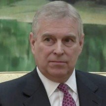 Escândalos fazem rei Charles 3º retirar títulos e honrarias do irmão, Andrew - Reproduc?a?o/TV Globo