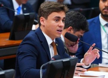 Com vídeo apelativo, Nikolas lidera direita nas redes sobre operação com 121 mortos -  (crédito: Platobr Politica)