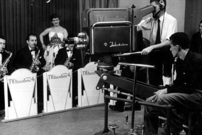 Musicais de &eacute;poca eram transmitidos pela TV Itacolomi | 70 anos da TV Itacolomi -  (crédito: Revista O Cruzeiro/Arquivo EM - 31/12/1955)