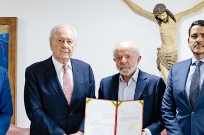 Presidente Lula e ministro da Justiça Ricardo Lewandowski vão enfiar ao Congresso projeto de lei antifacção -  (crédito: Ricardo Stuckert / PR)