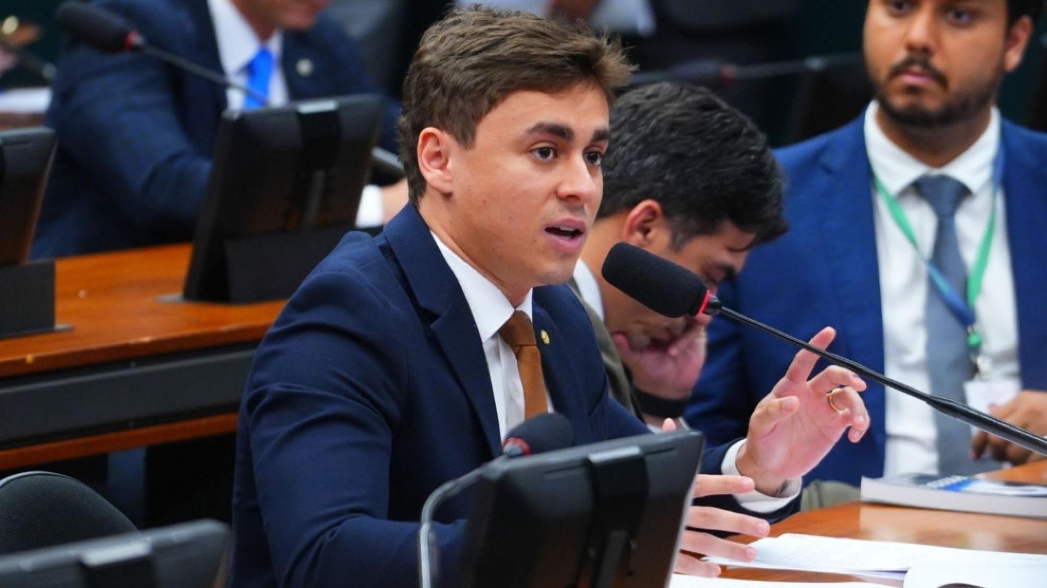 Nikolas reage a decisão sobre PT: 'Só vão atrás de quem é de direita' - Platobr Politica