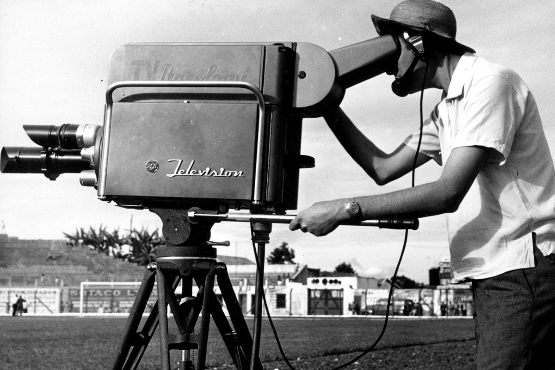 A TV Itacolomi foi pioneira na transmissão de jogos de futebol e transmitiu as primeiras imagens em cores de uma partida oficial de um campeonato-Eugênio Silva/O Cruzeiro/Arquivo EM - 26/10/1964