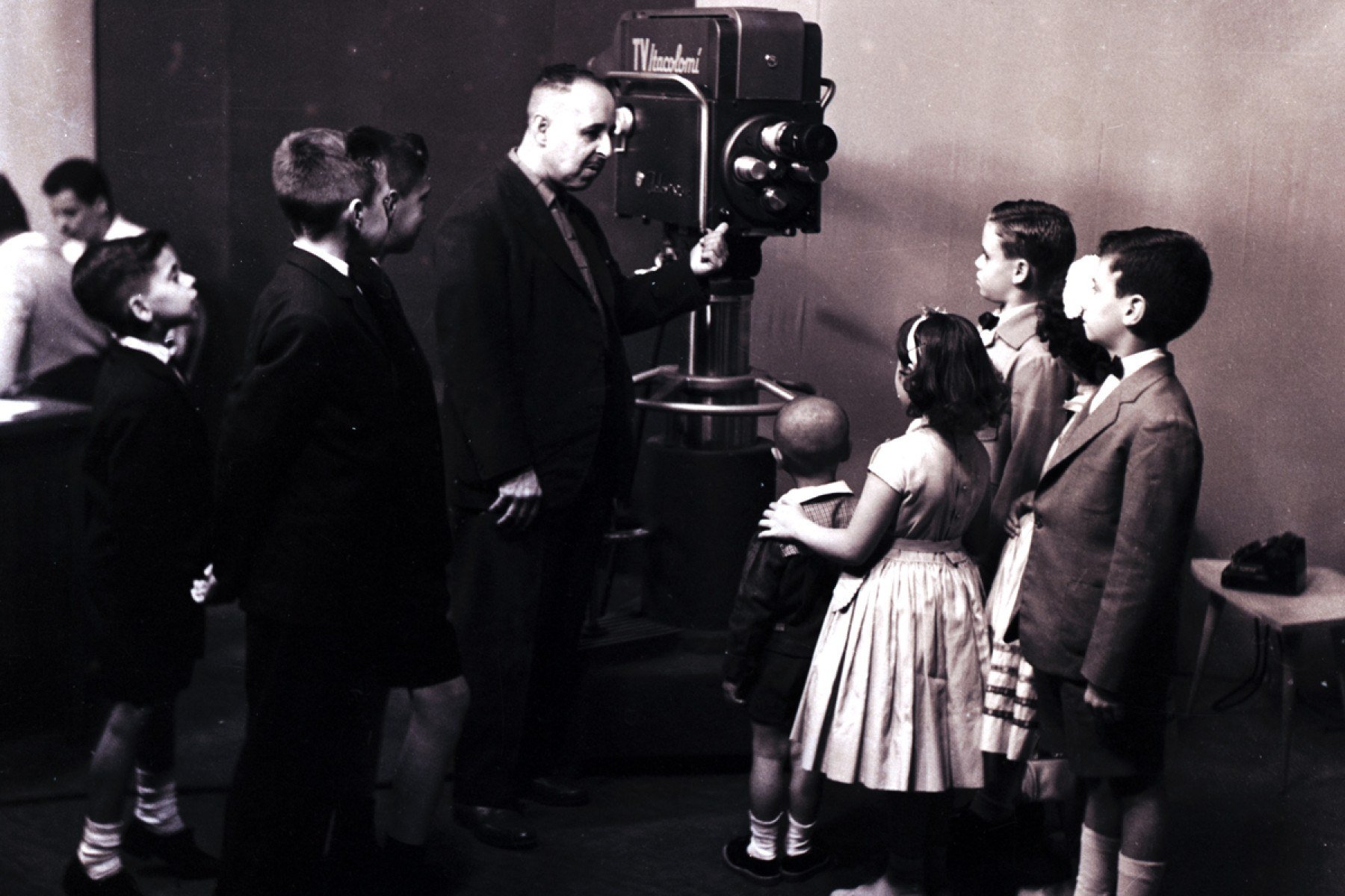 Crianças no Programa de Elias Salomé, que foi ao ar em 18 de julho de 1956 | 70 anos da TV Itacolomi