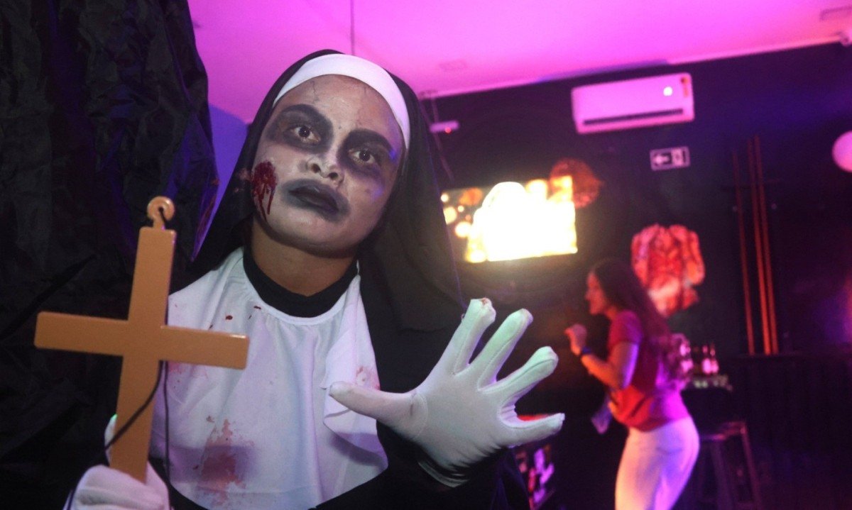 Janaina escolheu se vestir de freira demoníaca-Marcos Vieira/EM/D.A Press