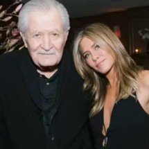 Jennifer Aniston revela que pai a desencorajou a seguir carreira como atriz - Reprodução Instagram