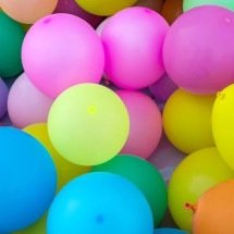 Dia de Finados: Famosos que fazem aniversário justamente nessa data - Pixabay