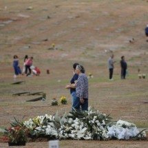 Momento de fé e recordação: dia de Finados em BH tem missa de Dom Walmor