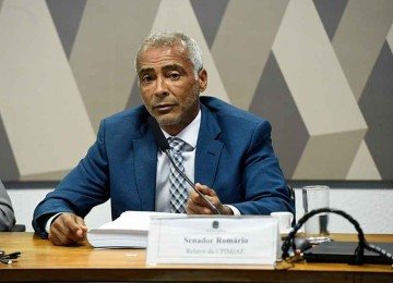 O senador Romário (PL-RJ) promete tentar convencer seus pares a instalar a CPI do Apito, para investigar possíveis irregularidades na arbitragem brasileira
 -  (crédito: Jefferson Rudy/Agência Senado – 18/3/2025)