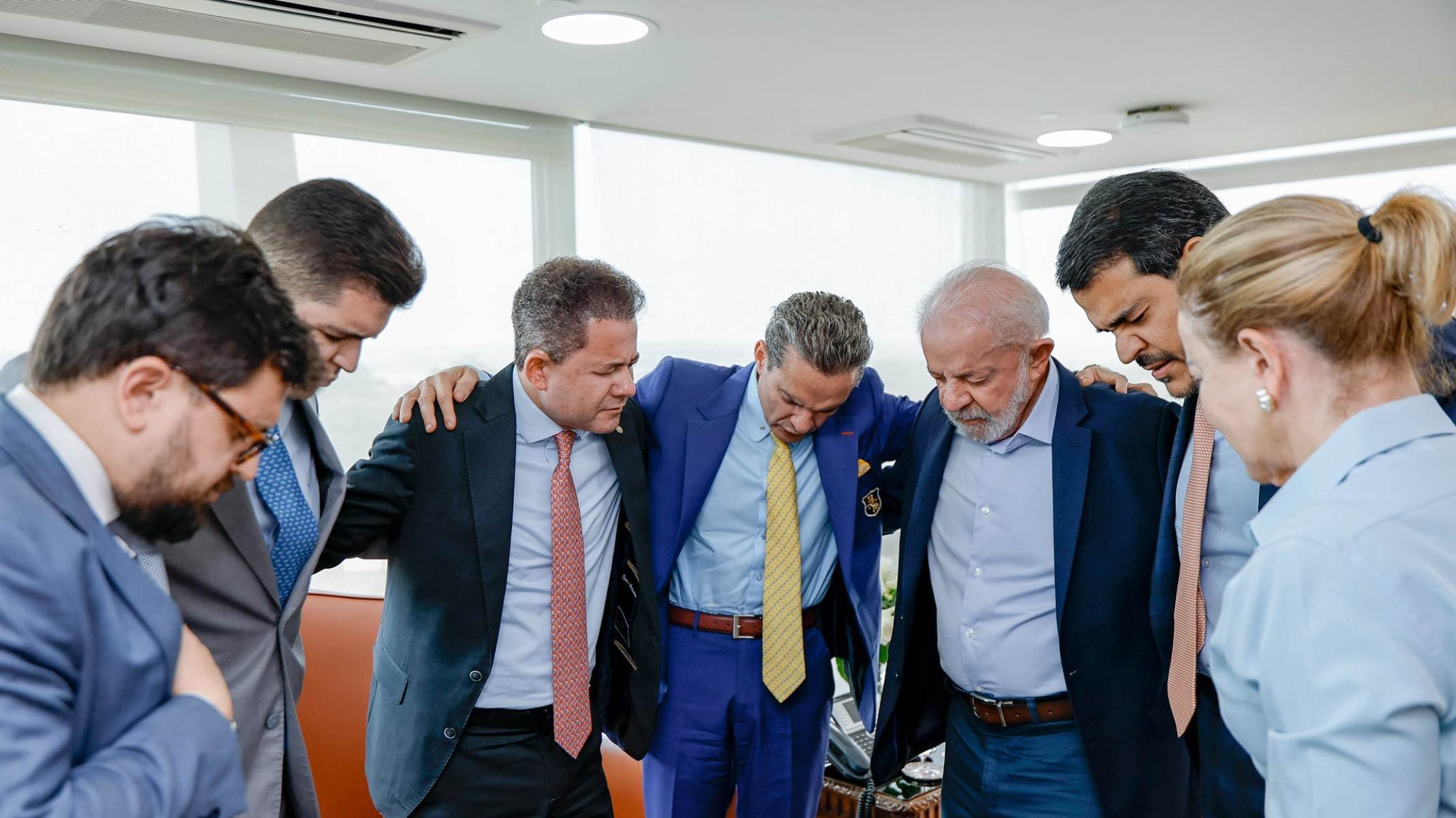 Lula durante encontro com o Bispo Primaz Manoel Ferreira, o Bispo Samuel Ferreira e o Deputado Federal Cezinha de Madureira