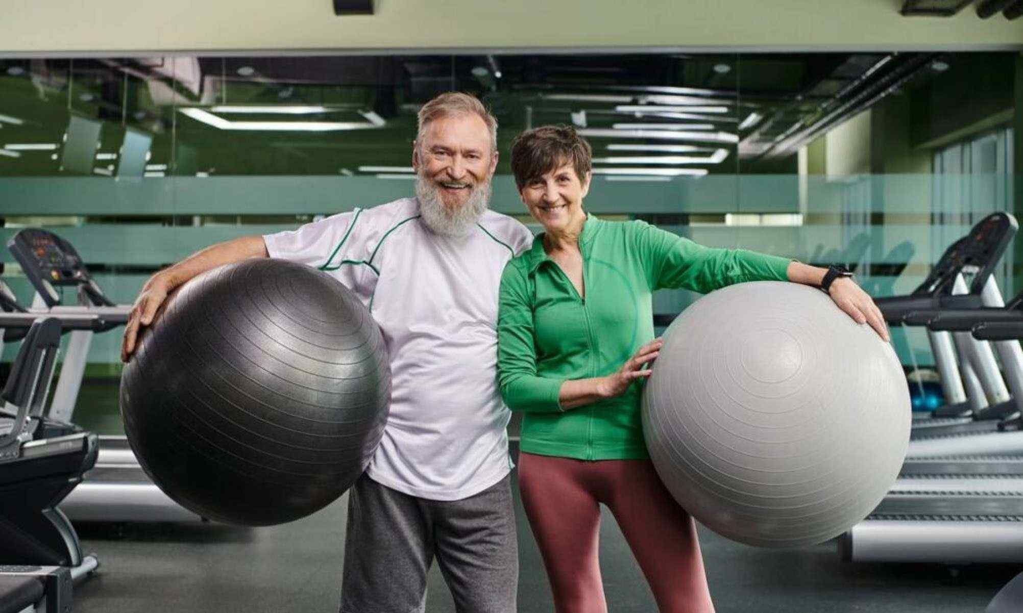 Depois vieram os grandes filósofos — Sócrates, Platão, Epicuro, Sêneca, Epicteto — refletindo sobre a sabedoria, a velhice e a possibilidade de vivermos melhor -  (crédito: Tupi)