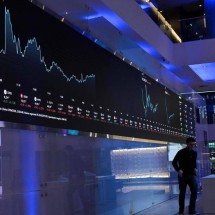 Gráfico do Ibovespa na sede da B3, em São Paulo  -  (crédito: Nelson Almeida - 7.abr.2025/AFP)