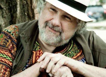 O cineasta Silvio Tendler será homenageado no fórum com a exibição de seu documentário -  (crédito: Gabriela Nehring/Divulgação)