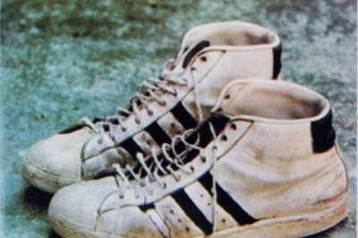 Sugestão é que seja instalado na esquina das ruas Divinópolis e Paraisópolis um par de tênis de bronze em homenagem ao 'Disco do tênis' -  (crédito: EMI/Odeon/divulgacao)