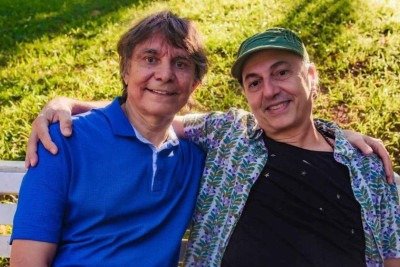 No Instagram, Zeca Baleiro afirmou ser fã de Lô Borges desde sempre. "Fiquei encantado com a estranheza e o lirismo de suas canções." -  (crédito: Reprodução/Redes sociais)