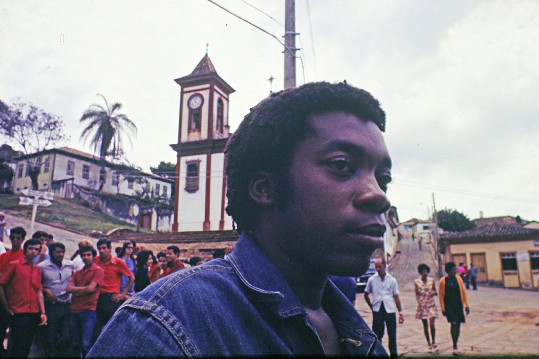 Milton Nascimento e integrantes do Clube da Esquina em viagem a Diamantina em 1971