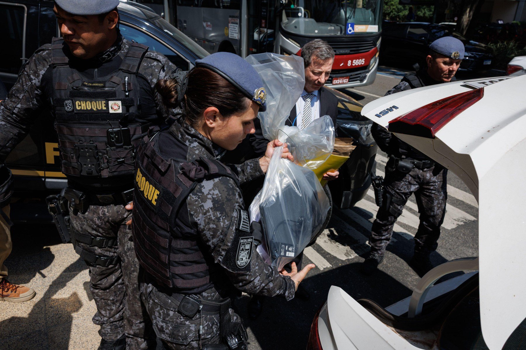 Quais os riscos econômicos se Brasil declarar facções criminosas como terroristas? - EPA