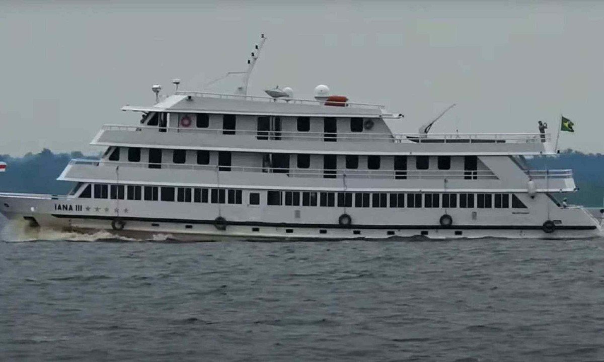 Barco que hospeda Lula em Belém consome entre 120 e 150 litros de diesel por hora - (crédito: Platobr Politica)