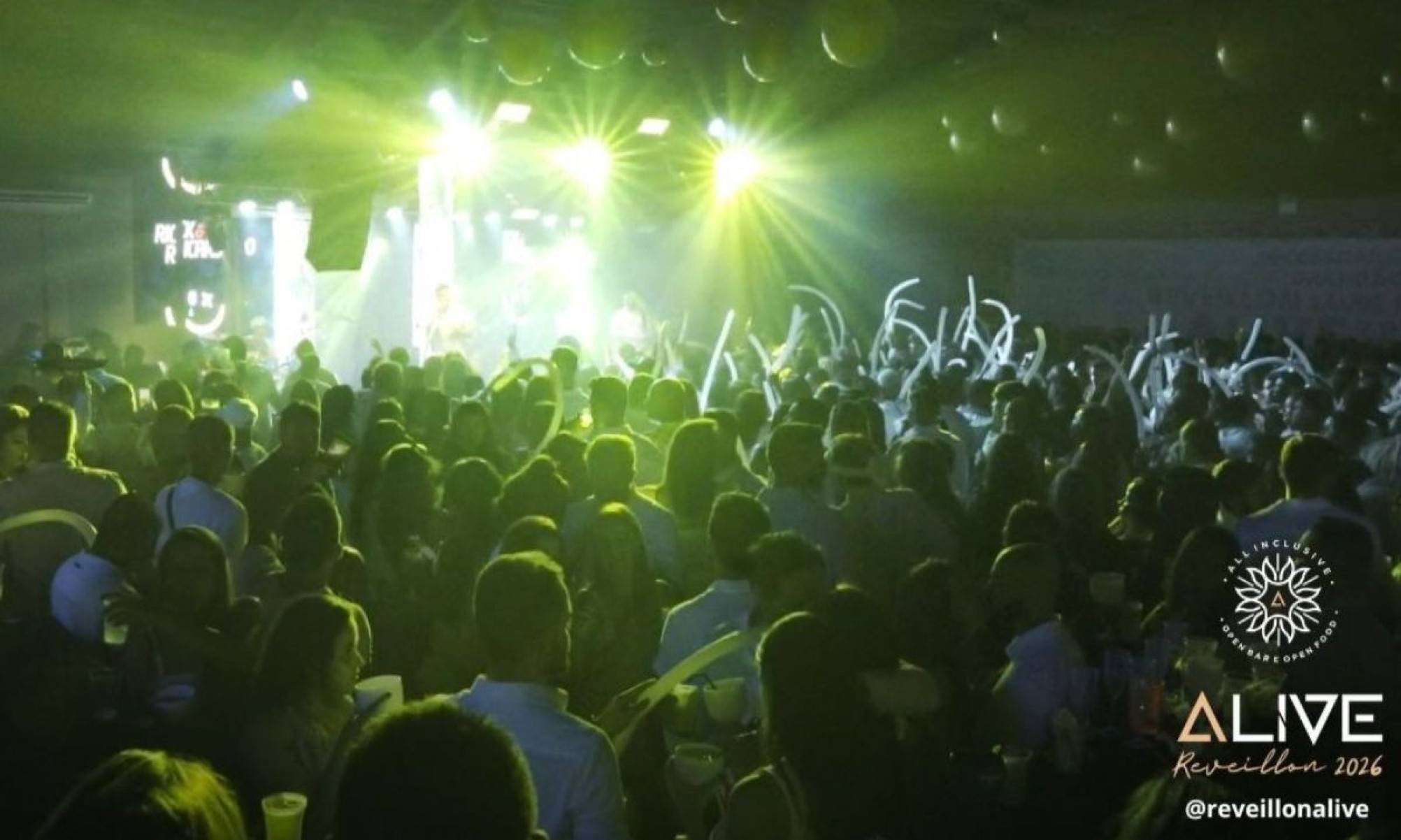 R&eacute;veillon Alive