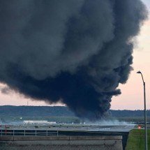 Vídeo: avião de carga explode após decolar em Kentucky, nos EUA - Stephen Cohen/Getty Images via AFP