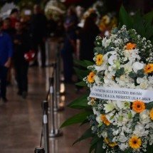 Adeus a Lô Borges: Lula e Bituca enviam coroas de flores ao velório - Leandro Couri/EM/D.A Press