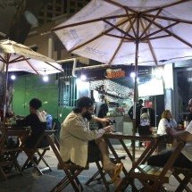 Câmara de BH: Projeto obriga bares a ter sinalização contra roubo de carros