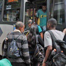 Deu a louca no motorista de ônibus e ele parou no meio da Afonso Pena - Gladyston Rodrigues/EM/DA. Press