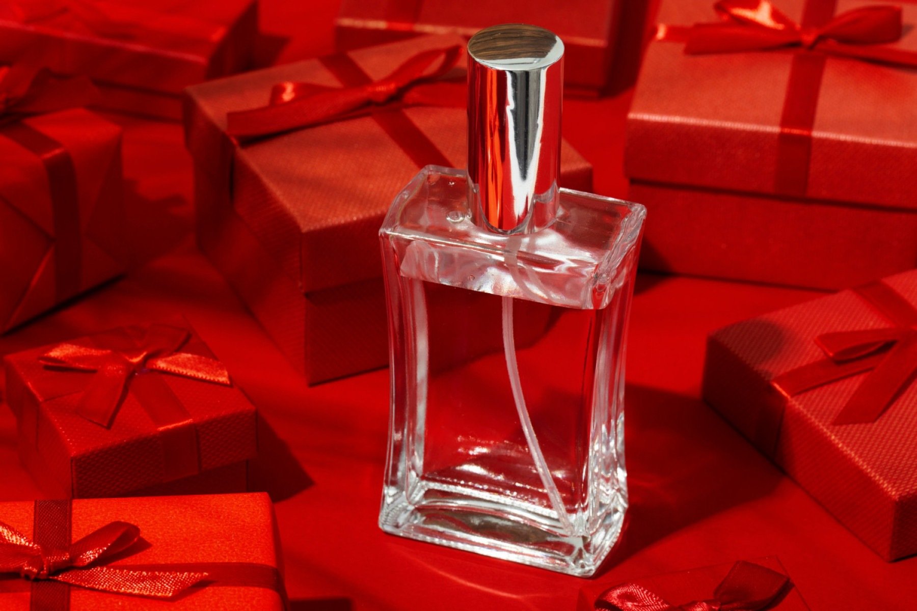 Perfumes seguem entre os presentes favoritos para o Natal - DINO