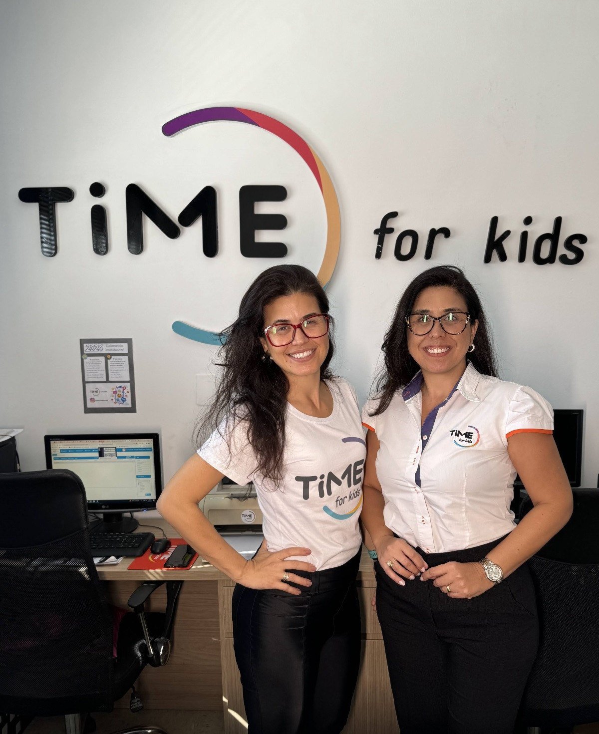 Maria Clara e Maria Cec&iacute;lia criaram m&eacute;todo pr&oacute;prio para ensinar ingl&ecirc;s