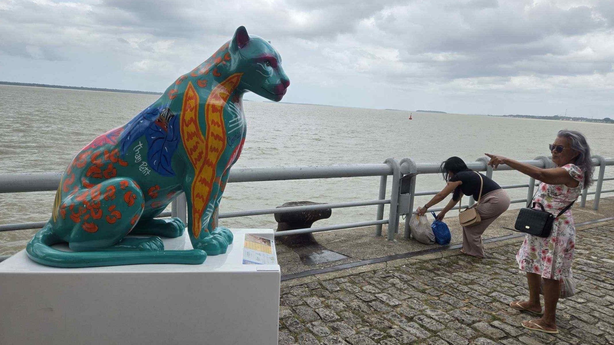 Centenas de onças pintadas por artistas do Pará se esplalham por Belém, na Jaguar Parade-Carlos Altman