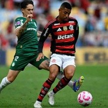 Calendário maluco no fim da temporada - Mauro PIMENTEL / AFP