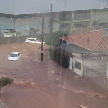 Temporal causa estragos em cidade mineira: "um dos mais fortes da história" - Reprodução/Redes Sociais 