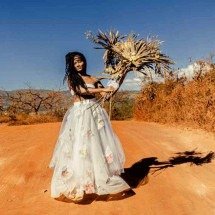 Disco de Elisa de Sena tem faixas autorais e releitura de 'Amor de índio' - Mirela Perschini/Divulgação