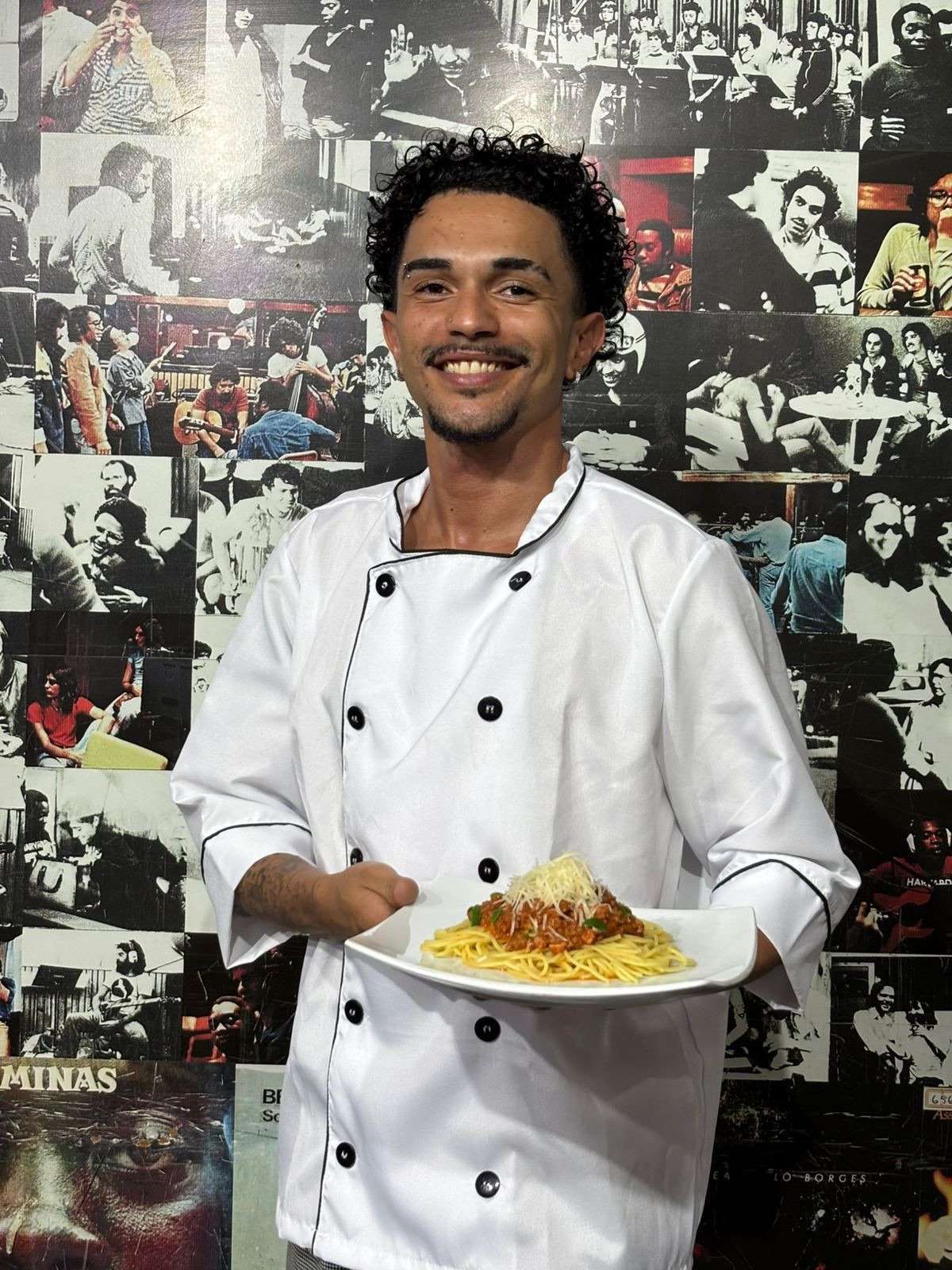 Chef Victor Italupy assina a receita do espaguete do L&ocirc;, um bolonhesa para l&aacute; de especial