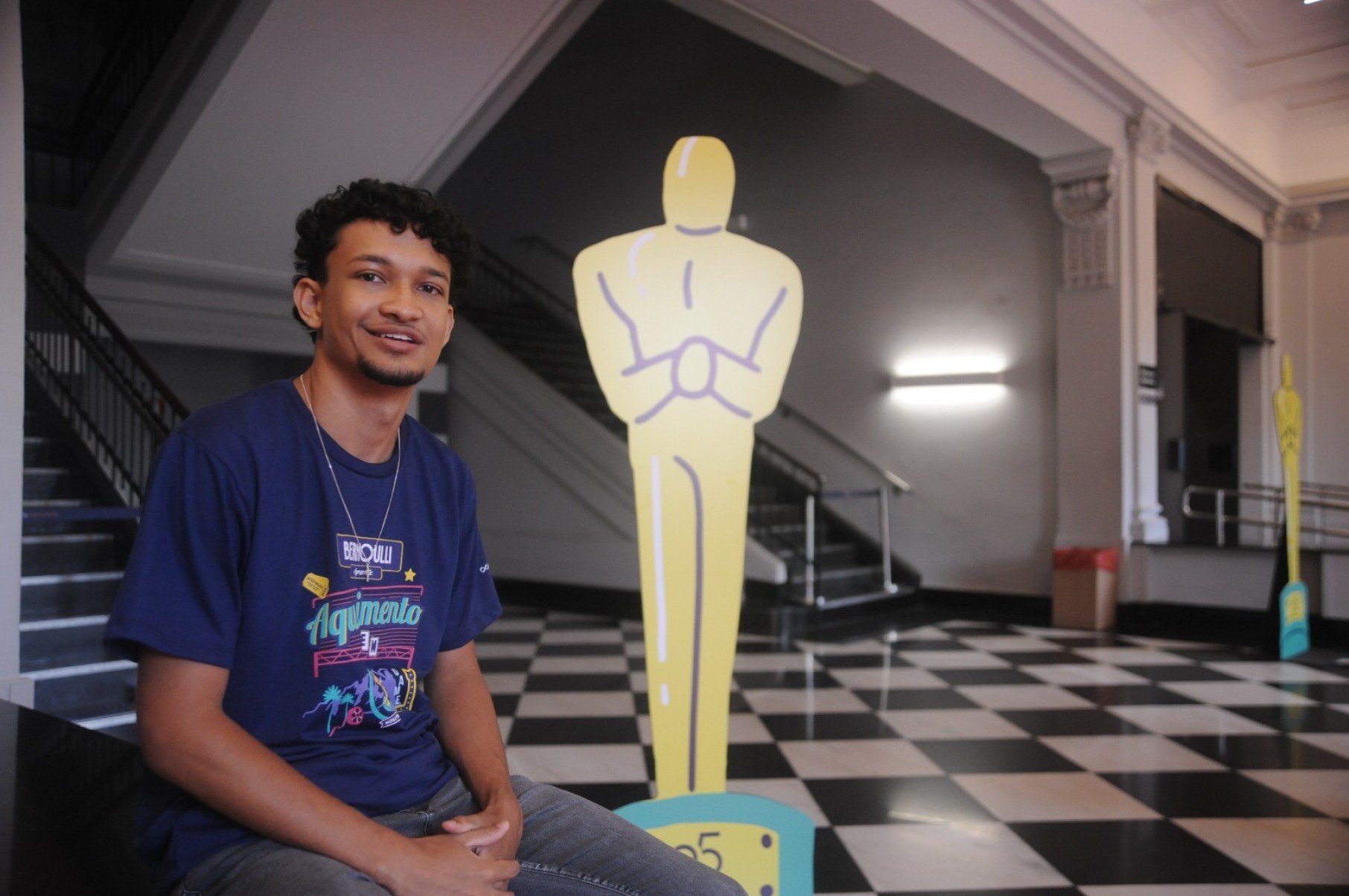 O discente Ângelo Reis sonha estudar direito 