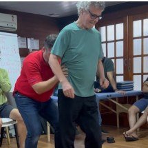 Carlinhos de Jesus consegue sambar pela primeira vez desde início do tratamento - Reprodução de vídeo Instagram 