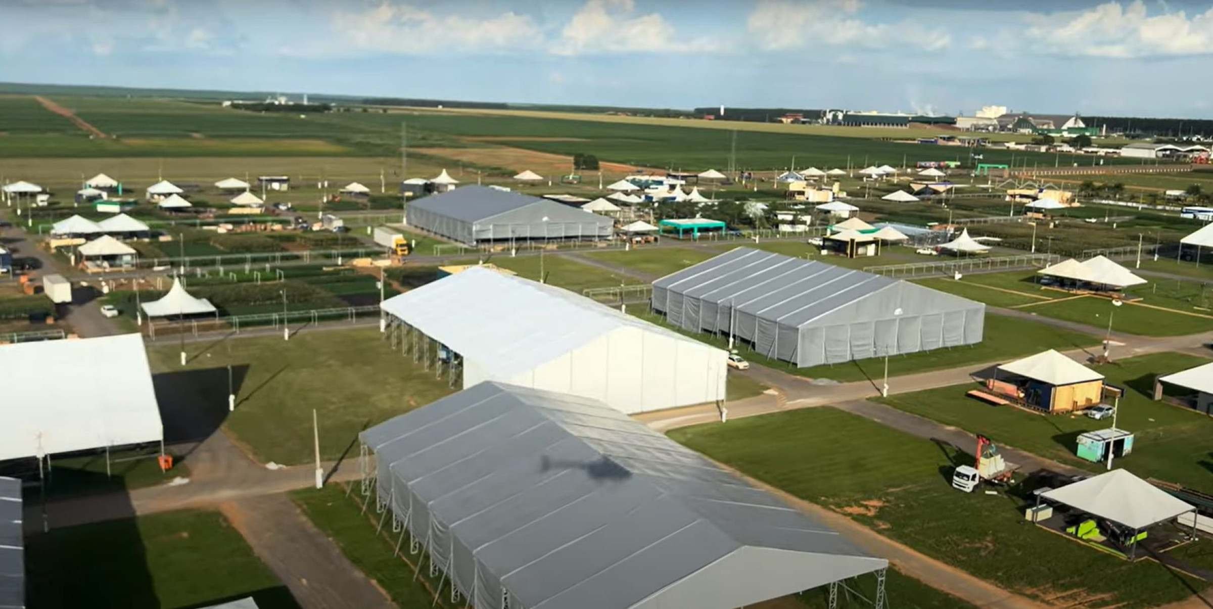 Galpões lonados ganham espaço no agronegócio - DINO