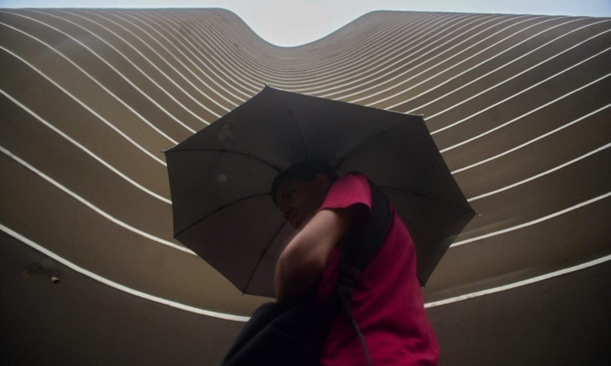 Alta temperatura e clima instável predominam em BH nesta sexta (28/11)