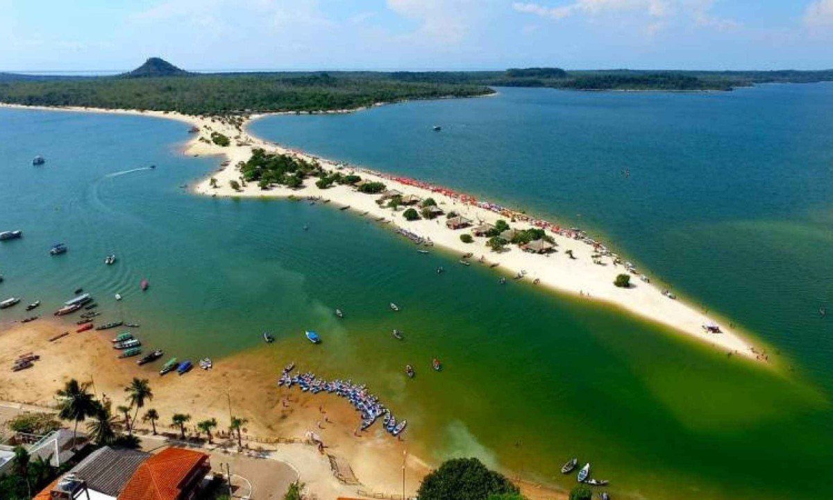 Praia de Alter do Ch&Atilde;&pound;o e Santar&Atilde;&copy;m s&Atilde;&pound;o exemplos de nomea&Atilde;&sect;&Atilde;&micro;es portuguesas que apagaram as denomina&Atilde;&sect;&Atilde;&micro;es dos povos origin&Atilde;&iexcl;rios