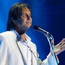 Roberto Carlos sofre acidente com Cadillac em Gramado - Divulgação / Roberto Carlos Oficial / Caio Girardi