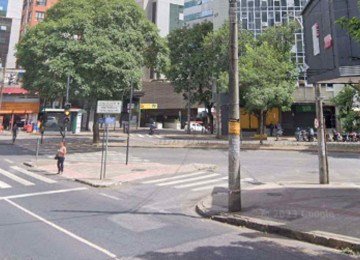 Agress&atilde;o contra Alice se deu em frente a um bar localizado na esquina das avenidas do Contorno e Get&uacute;lio Vargas -  (crédito: Google Maps)