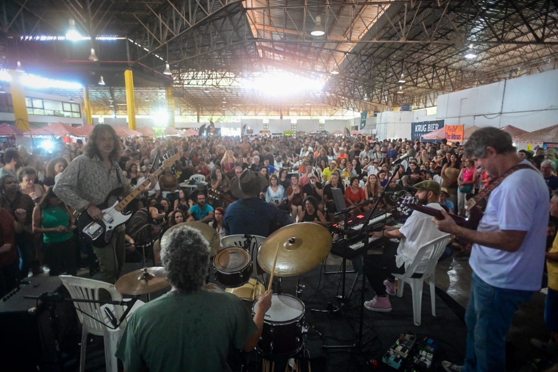 Quarteto Travessia no Festival Sabores e Sons de Minas homenageando L&ocirc; Borges neste domingo (9/11)