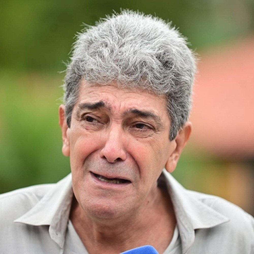 'Transexual não tem direito de viver em paz?', desabafa pai de mulher morta