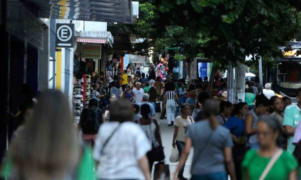 O cada vez mais rápido grau de envelhecimento de nossa população, comparativamente ao de toda a Europa e dos Estados Unidos, e atestado por RDI crescentes, é algo que levanta questões instigantes -  (crédito: Alexandre Guzanshe/EM/D.A. Press)