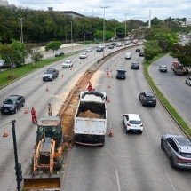 Via Expressa, na Região Noroeste de BH, recebe obras de manutenção - Leandro Couri / E.M/D.A Press