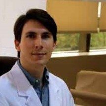 Rodrigo Pereira Peixoto &eacute; cirurgi&atilde;o-geral e especialista do aparelho digestivo 