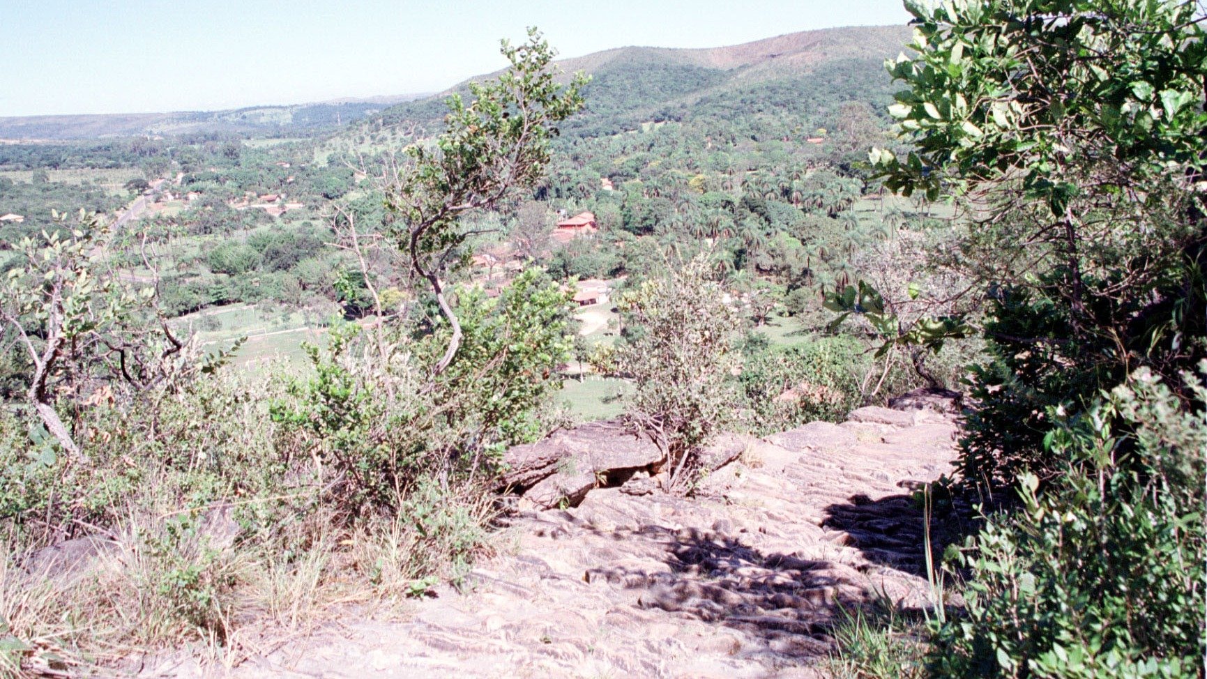 5 destinos em Minas Gerais para praticar corrida de trilha com segurança - Leticia Abras