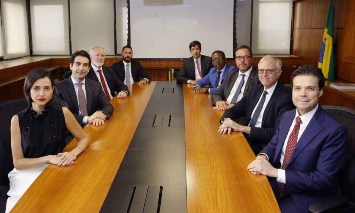 Copom inclui nas projeções isenção de IR e sinaliza juros em 15% até março -  (crédito: Platobr Politica)