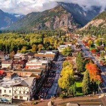 Qualidade de vida e charme: a cidade da Califórnia que teve Clint Eastwood como prefeito - Reprodução do X @TimelessTrvlr