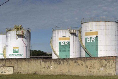 Petrobras pressiona Lula por veto que tira quase R$ 1 bi da transição energética -  (crédito: Platobr Economia)