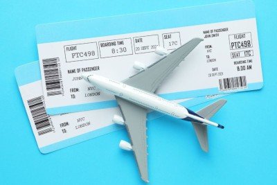 Para quem busca uma passagem aérea sem comprometer o orçamento, o segredo está em combinar flexibilidade com o uso inteligente das ferramentas digitais -  (crédito: @africa-images)